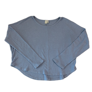 Paper Crane Crew Neck Long Sleeve Waffle Knit Sweater in Periwinkle Size Medium